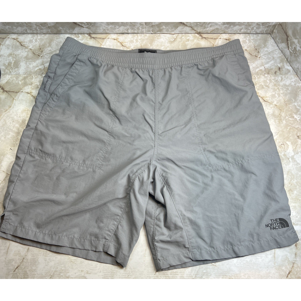 The North Face Shorts Mens Large Gray FlashDry Quick Dry 11" Inseam Hiking
